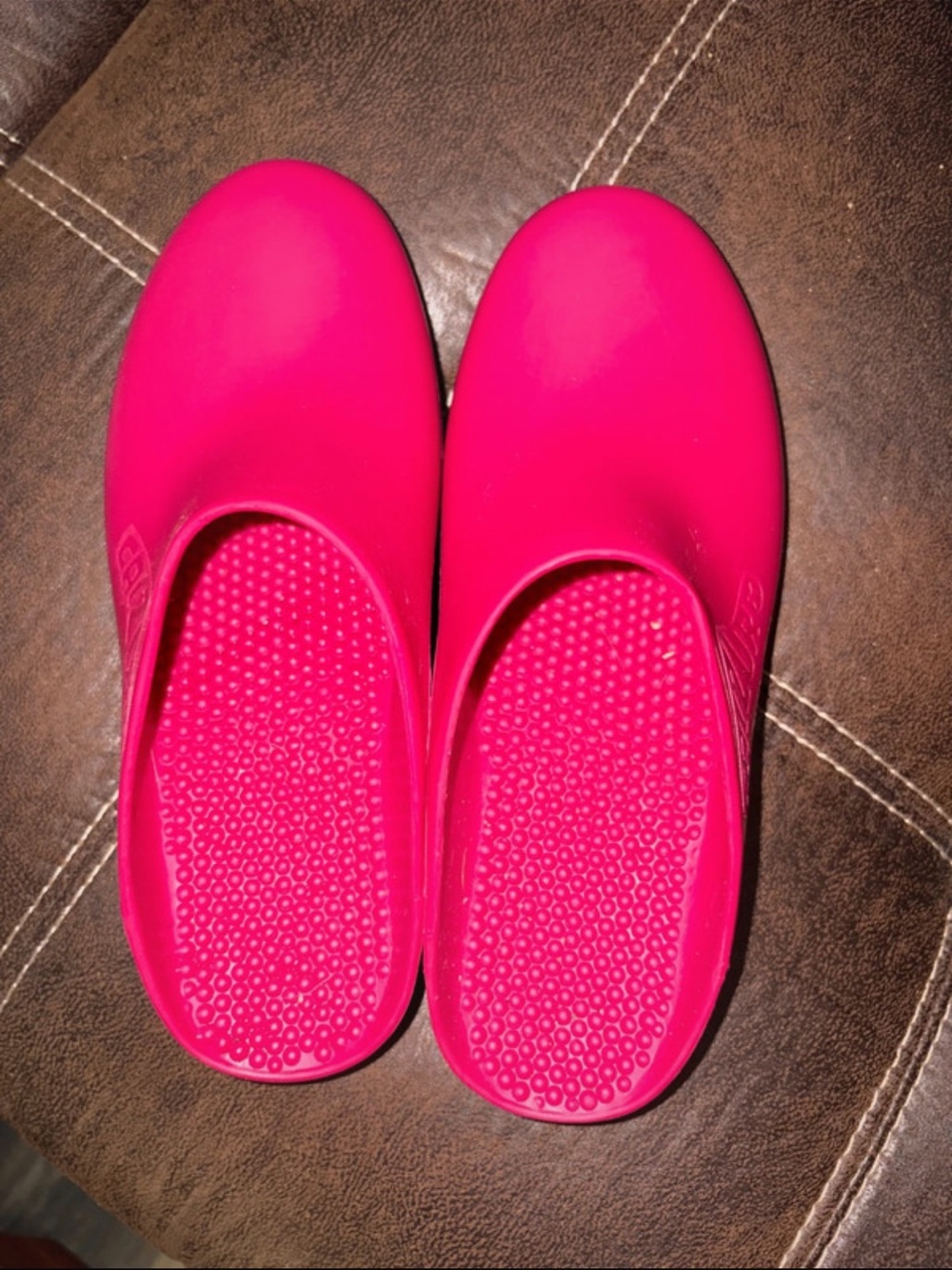 Calzuro Red Clogs Shoes 38-39 Size 5 5.5 6